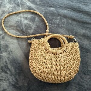 Chic Woven Tan Handbag
